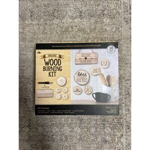 NEW - Plaid Deluxe Wood Burning Kit‎ - 18 Pieces